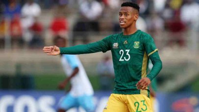 Kaizer Chiefs Secure Midfield Talent: Asanele Velebayi Joins Amakhosi Following PSL DRC Ruling