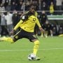 Chukwuemeka’s late goal earns Dortmund a draw at Frankfurt