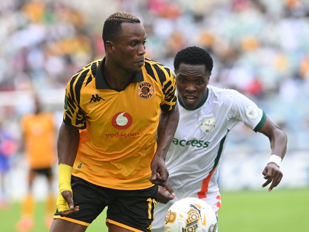 Makabi Lilepo of Kaizer Chiefs challenges Zachariah Chilongoshi of ZESCO United during the CAF Confederation Cup 2025/26 match between Kaizer Chiefs and Zesco United FC at the Moses Mabhida Stadium in Durban on the 01 February 2026 ©Sydney Mahlangu BackpagePix