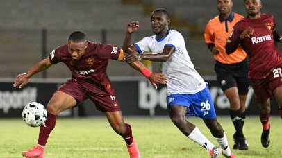 Langelihle Phili of Stellenbosch FC is challenged by Lehlohonolo Mtshali of Magesi FC during the Betway Premiership 2025/26 game between Stellenbosch FC and Magesi FC at Danie Craven Stadium in Stellenbosch on 18 February 2026 © Ryan Wilkisky/BackpagePix