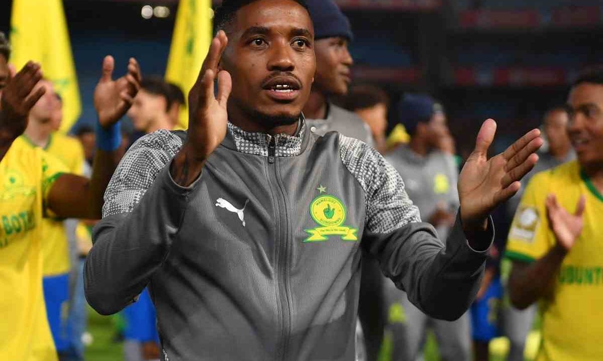 Saleng Watch:  “Everybody in the country knows Monnapule Saleng’s qualities” – Teko Modise Drops Saleng Fitness Update ahead of Pirates vs Sundowns showdown