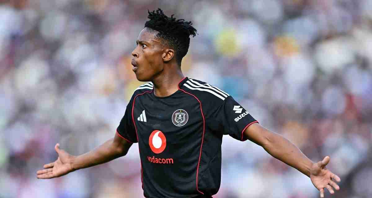 Schooled: “Mbuthuma thinks like a toddler” – Pundit laments wasted Orlando Pirates chances against Mamelodi Sundowns