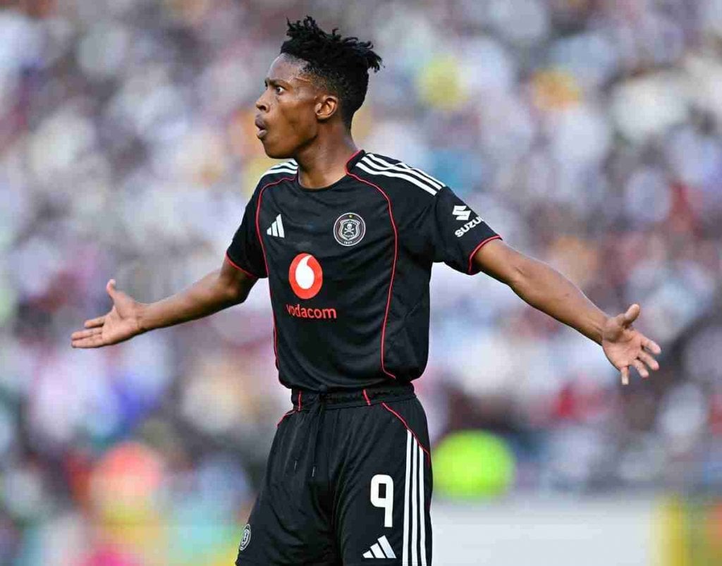 Schooled: "Mbuthuma thinks like a toddler" - Pundit laments wasted Orlando Pirates chances against Mamelodi Sundowns