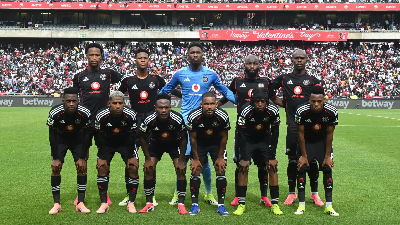 Orlando Pirates Team Picture during the Betway Premiership 2025/26 match between Orlando Pirates and Marumo Gallants FC at the Orlando Stadium in Soweto on the 14 February 2026 ©Sydney Mahlangu BackpagePix
