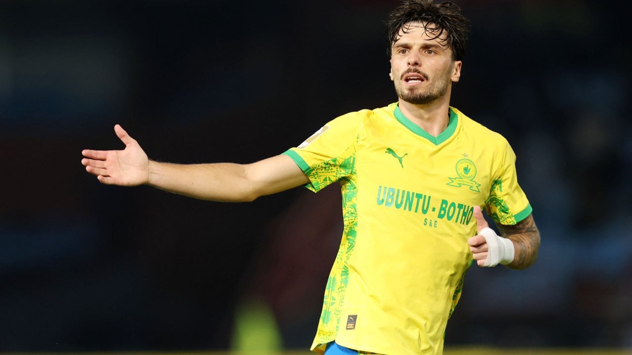 Nuno Santos of Mamelodi Sundowns reacts during the Betway Premiership 2025/26 match between Mamelodi Sundowns and Golden Arrows at the Loftus Versfeld Stadium, Pretoria on the 04 March 2026 ©Muzi Ntombela/BackpagePix