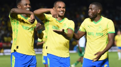 Iqraam Rayners of Mamelodi Sundowns celebrates goal with team mates during the Betway Premiership 2025/26 match between Mamelodi Sundowns and Lamontville Golden Arrows at Loftus Versfeld Stadium, in Pretoria on 04 March 2026 ©Phakamisa Lensman/BackpagePix