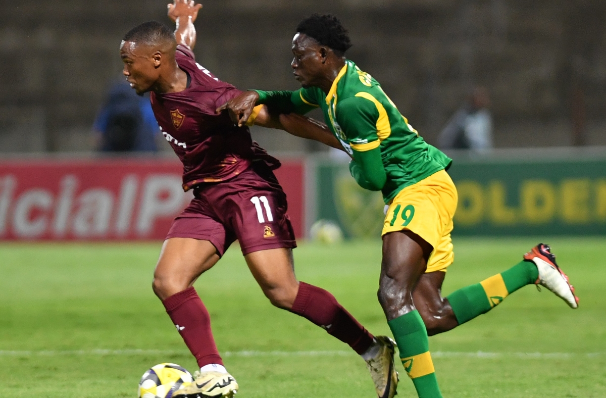 Langelihle Phili of Stellenbosch FC challenged by Isaac Cisse of Lamontville Golden Arrows during the Betway Premiership 2025\26 match between Lamontville Golden Arrows and Stellenbosch FC at King Zwelithini Stadium, in Durban on the 18 March 2026 ©Phakamisa Lensman/Backpagepix