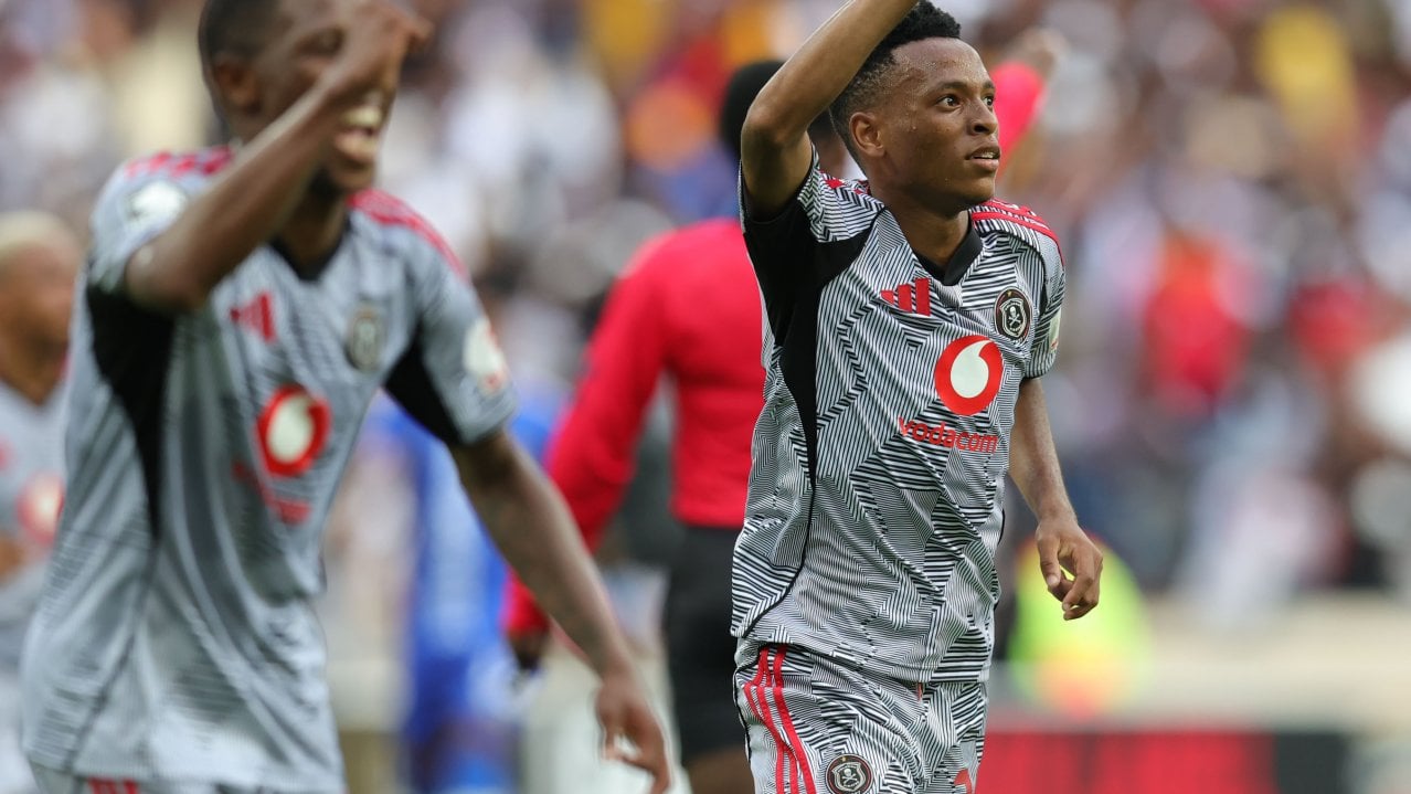 Relebohile Mofokeng of Orlando Pirates celebrates goal with teammates during the Betway Premiership 2025/26 match between Orlando Pirates and TS Galaxy at Mbombela Stadiumn in Nelspruit on 22 March 2026 ©Samuel ShivambuBackpagePix