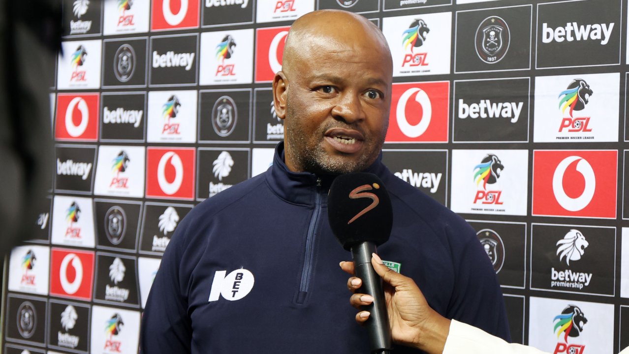 Manqoba Mngqithi, head coach of Golden Arrows during the Betway Premiership 2025/26 match between Orlando Pirates and Golden Arrows at the Orlando Amstel Arena, Soweto on the 07 April 2026 ©Muzi Ntombela/BackpagePix