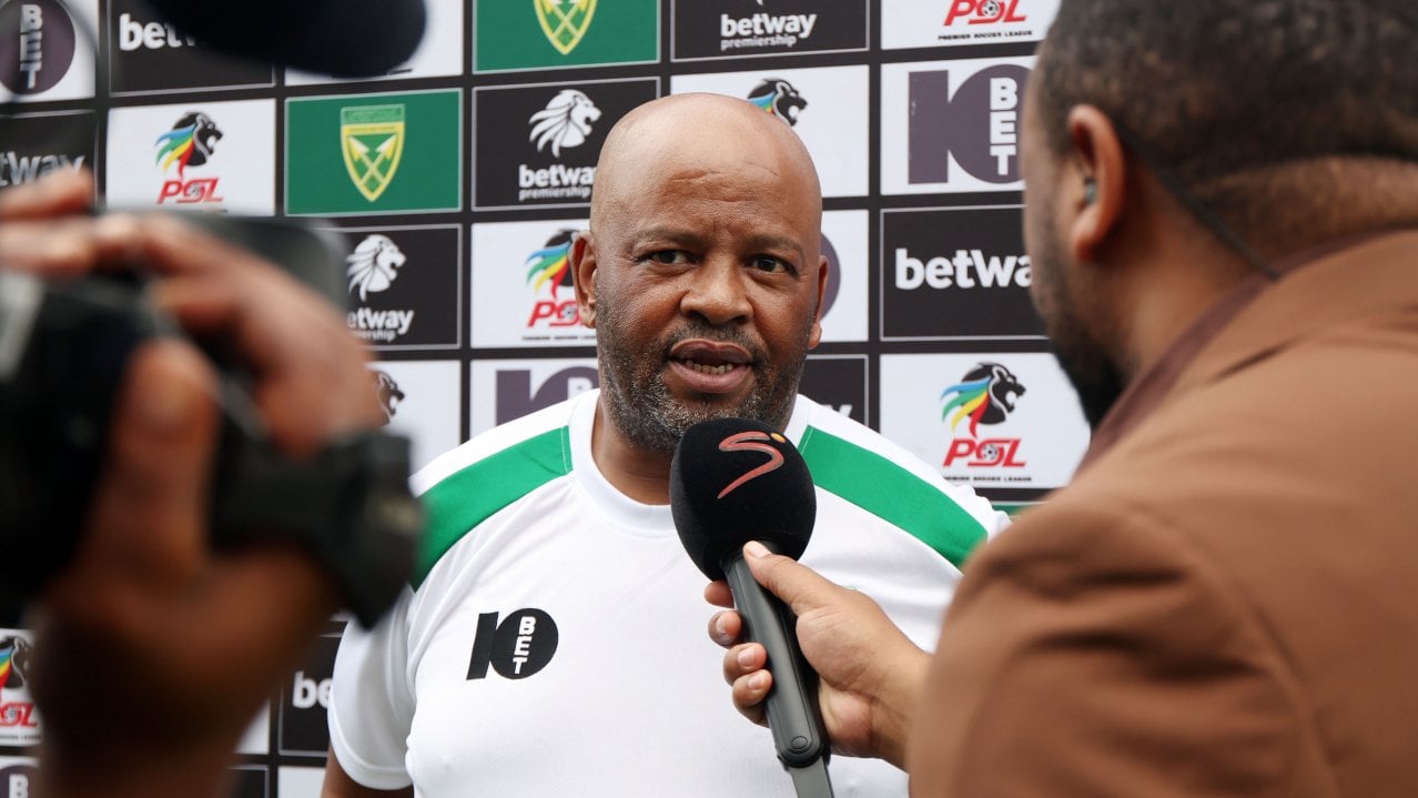 Manqoba Mngqithi, head coach of Golden Arrows during the Betway Premiership 2025/26 match between Golden Arrows and Durban City at the King Zwelithini Stadium, Umlazi on the 11 April 2026 ©Muzi Ntombela/BackpagePix