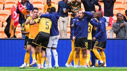 Glody Lilepo of Kaizer Chiefs celebrates a goal with teammates during the Betway Premiership 2025/26 match between Kaizer Chiefs and TS Galaxy at FNB Stadium in Johannesburg on 12 April 2026 ©Alche Greeff/BackpagePix