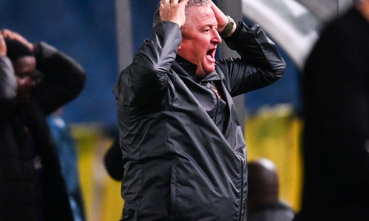 Gavin Hunt, head coach of Stellenbosch FC reacts during the Betway Premiership 2025/26 match between Mamelodi Sundowns and Stellenbosch FC at Loftus Stadium in Pretoria on 22 April 2026 ©Alche Greeff/BackpagePix
