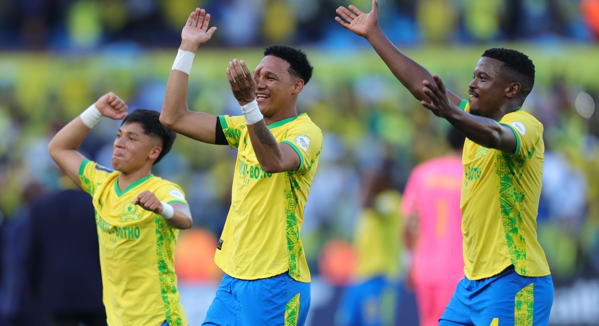 Marcelo Allende, Kegan Johannes and Tebogo Mokoena of Mamelodi Sundowns celebrates victory during the CAF Champions League 2025/26 semi final 2nd Leg match between Mamelodi Sundowns and Esperance at Loftus Versfeld Stadium in Pretoria on 17 April 2026 ©Samuel ShivambuBackpagePix